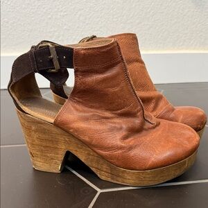 Brown Leather Wedge Sandals